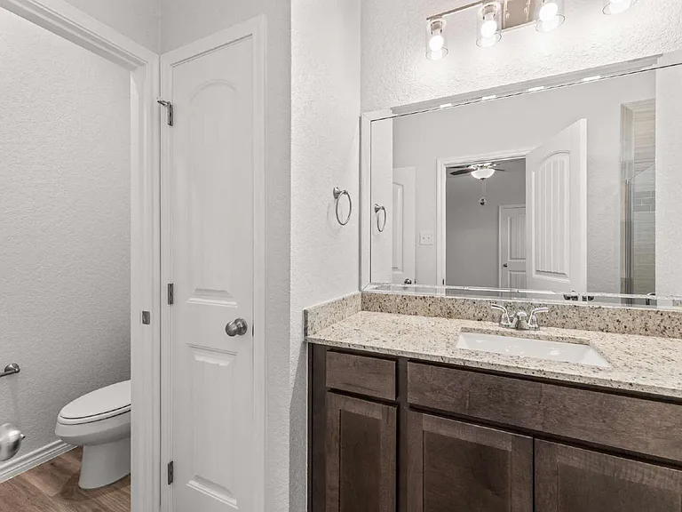 1110 Zora Dr #B — Photo 17