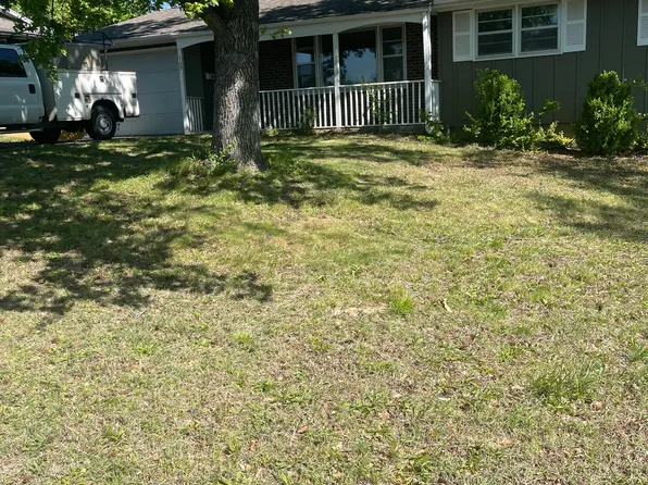 (undisclosed Address), Columbia, MO 65202