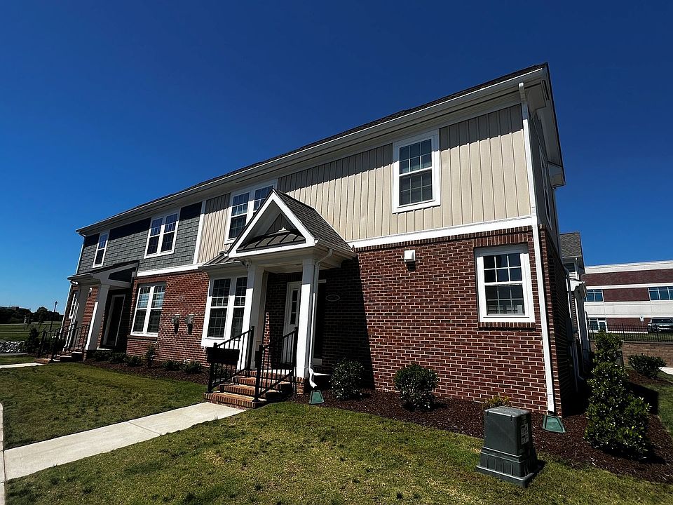 1st image of 1007 Robinson Rd #A
