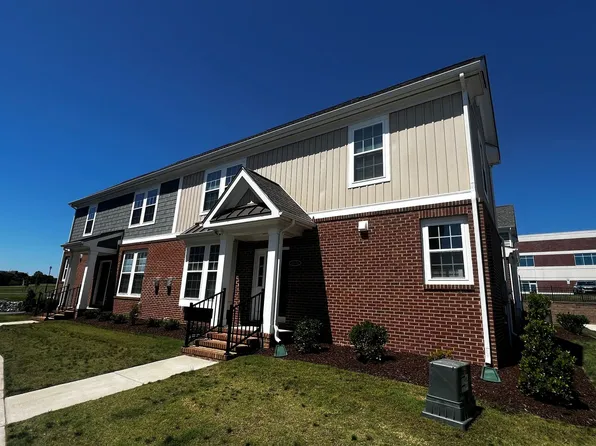 1007 Robinson Rd, Suffolk, VA