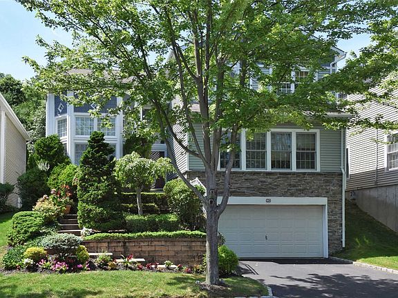 2nd image of 126 Sagamore Dr