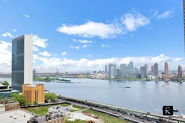 Rented by R New York