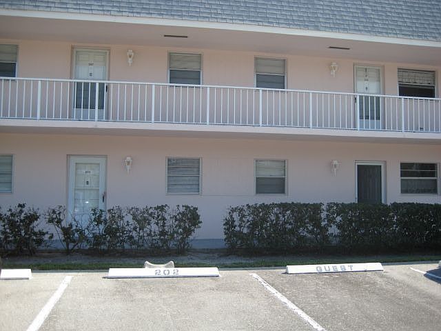 FIRST FLOOR UNIT