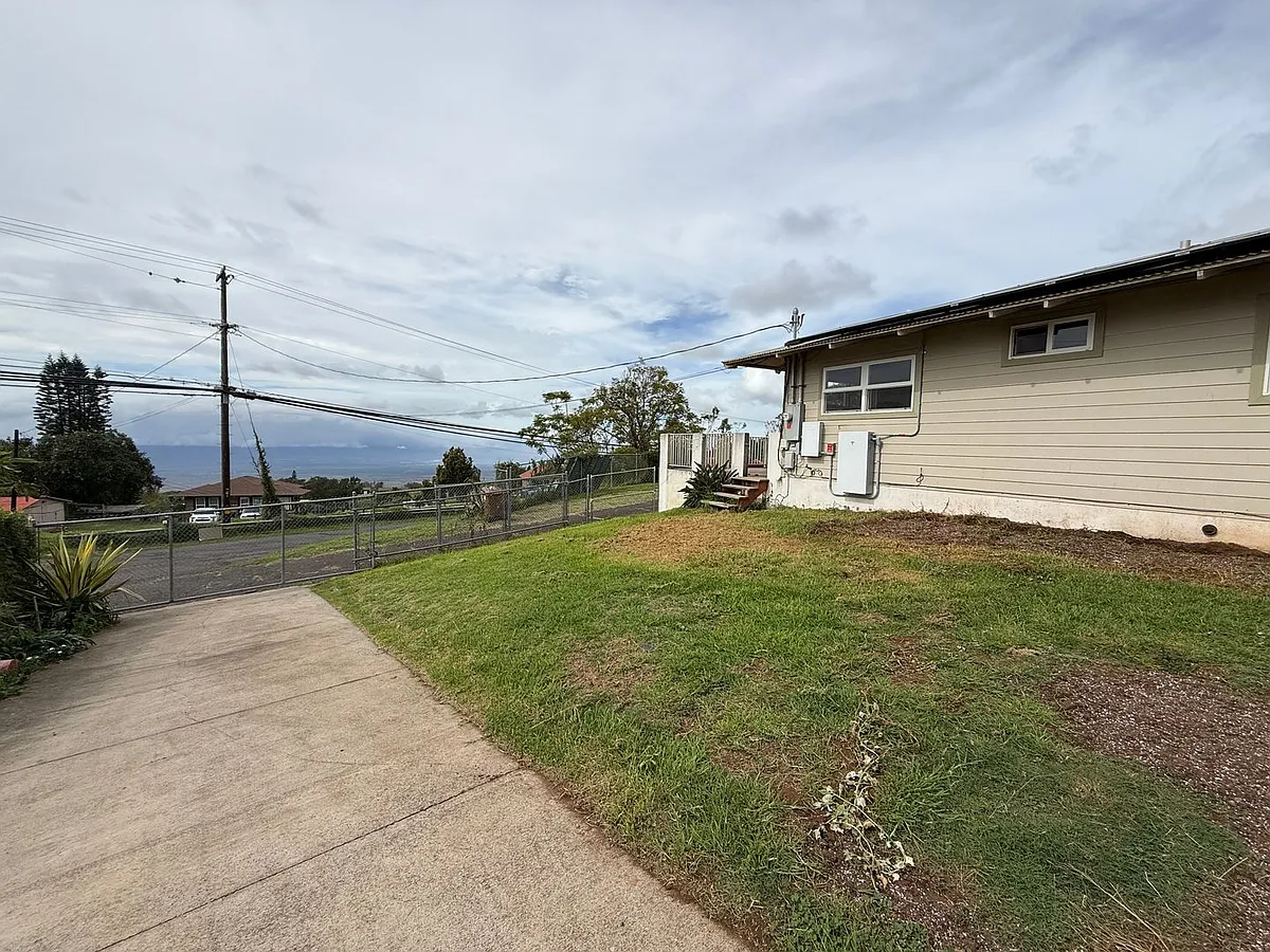 Building Photo - 5435 Lower Kula Rd