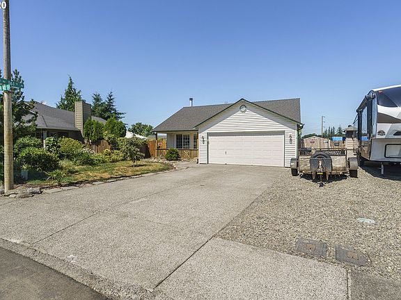 2nd image of 16008 NE 47th St