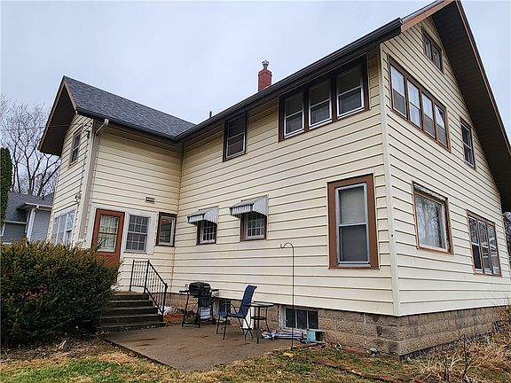 2nd image of 410 W Madison St