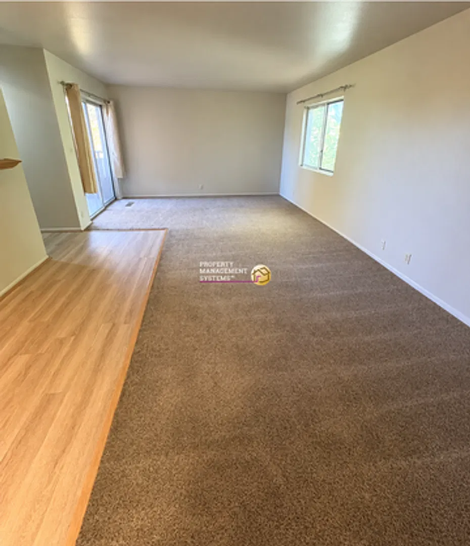 4842hc - Ogden, G. — Photo 2