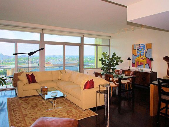 Living and dining area...