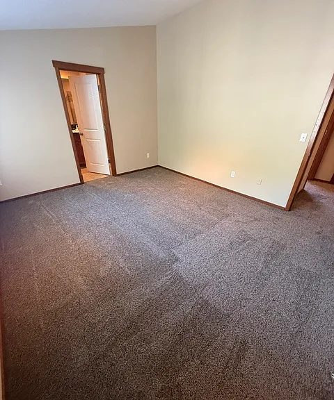 4 SW Boundary St #3 — Photo 14