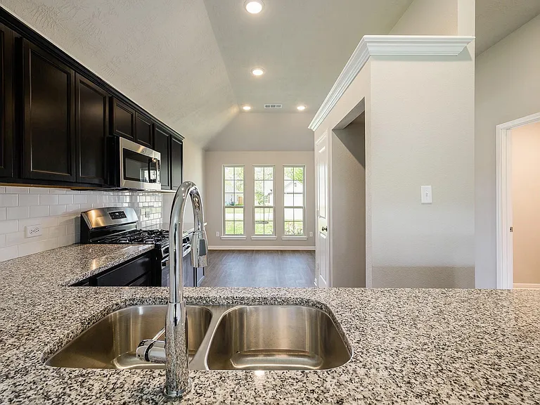 14375 N Summerchase Cir — Photo 2