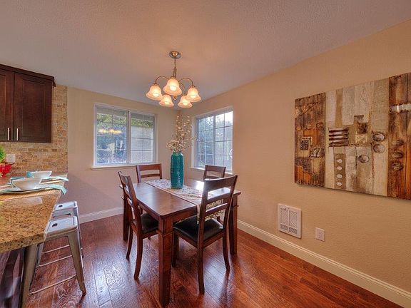 4th image of 4116 88th Ave NW