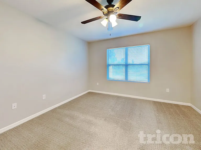 5765 Arlington River Dr — Photo 8