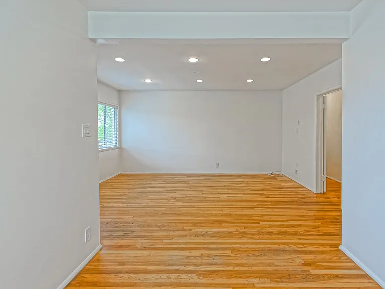 2911 Blaisdell Ave — Photo 18