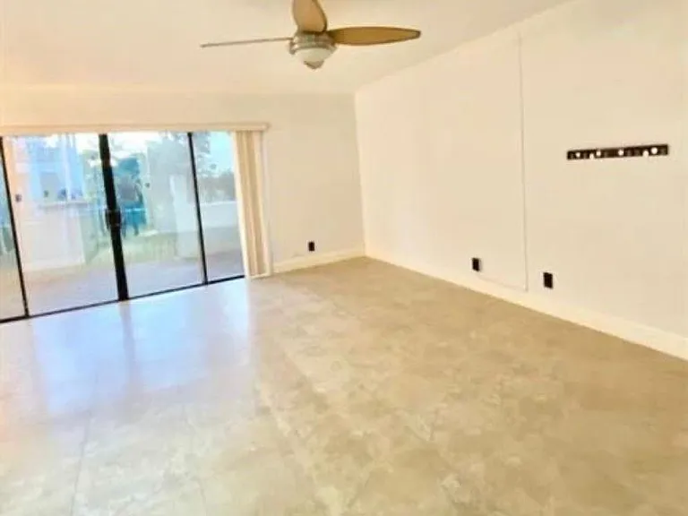8801 W Sample Rd #4 — Photo 8