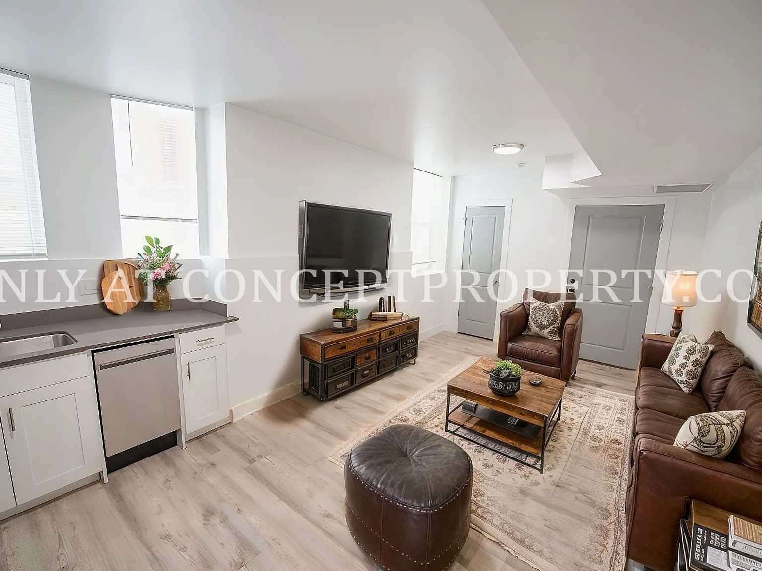 First Avenue Flats — Photo 3