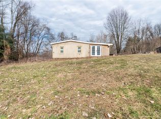 2069 Martin Rd, Mogadore, OH 44260