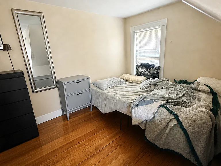 24 Mansfield St #3 — Photo 9