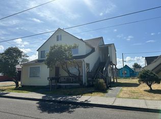 925 4th Ave APT 4, Seaside, OR 97138
