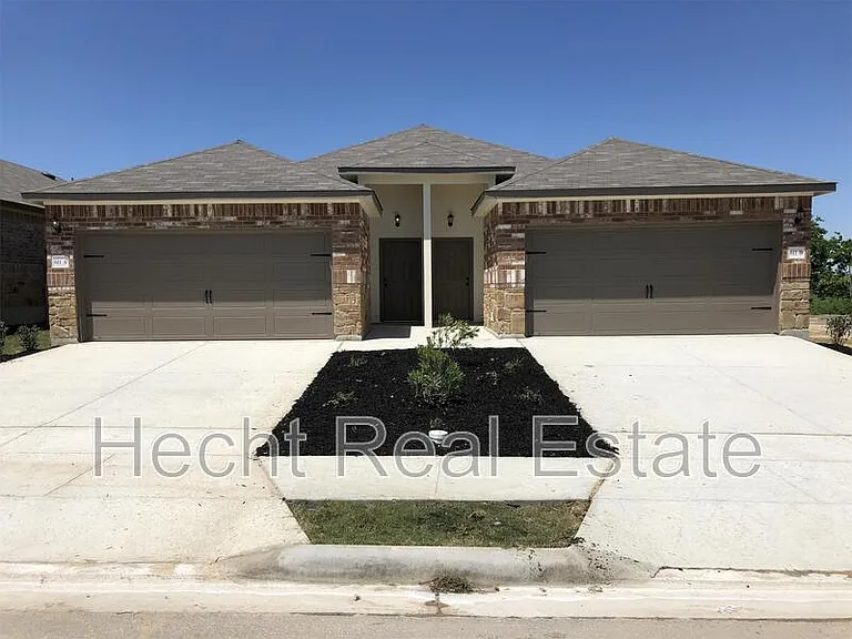 414 Jack Rabbit Ln #A — Photo 1