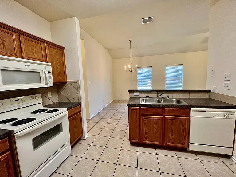 850 Mirabell Ct #850 — Photo 13