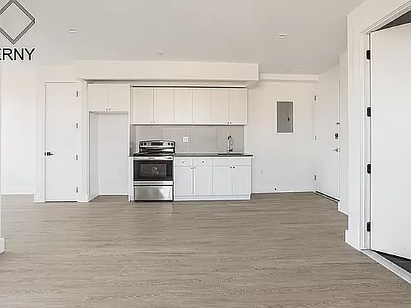 3rd image of 335 Linden Blvd #5E