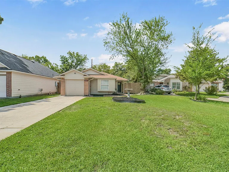 18147 Dinner Creek Dr — Photo 3