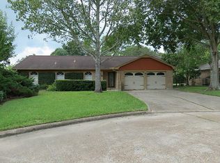 4323 Pine Shadow St, Dickinson, TX 77539