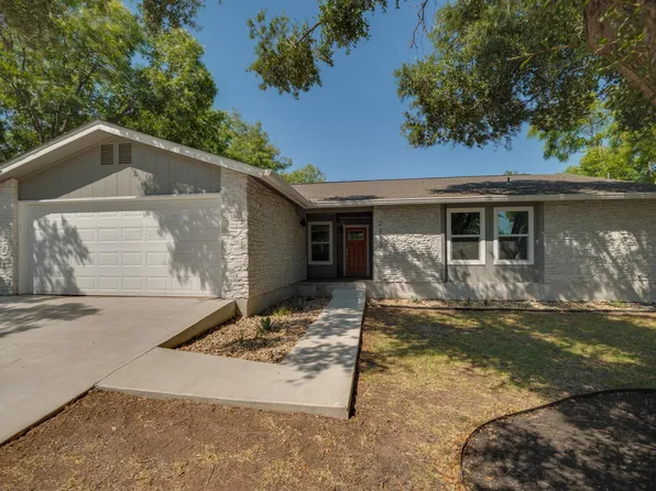 2202 Donna Dr, Taylor, TX 76574