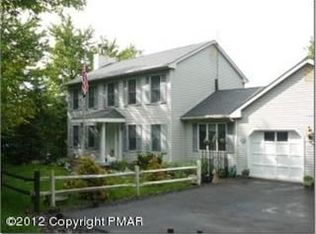 3136 Lakeview Ter, Canadensis, PA 18325