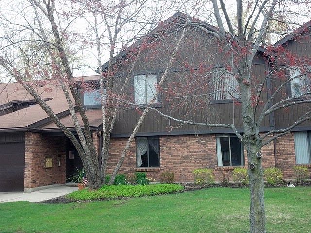 2nd image of 8 Creekside Cir APT B