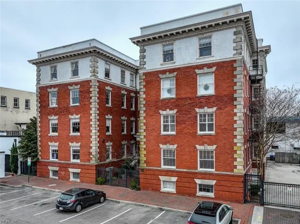 429 W York St APT 1B, Norfolk, VA 23510