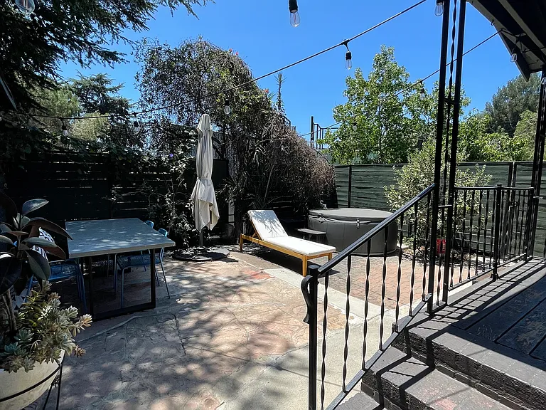 1956 Vestal Ave #1/2 — Photo 17