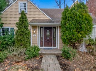 161 Linden Dr, Fair Haven, NJ