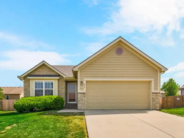 635 E Lakota St, Gardner, KS 66030