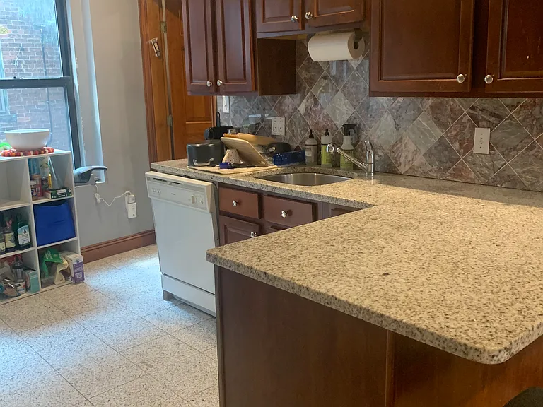 37 Sheafe St #4 — Photo 3