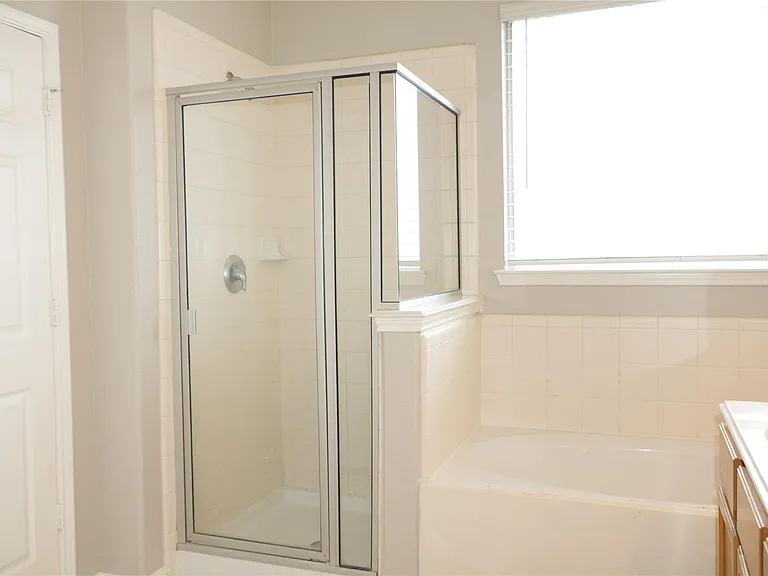 14434 Long Meadow Dr — Photo 18