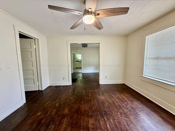4th image of 813 Airport Rd S