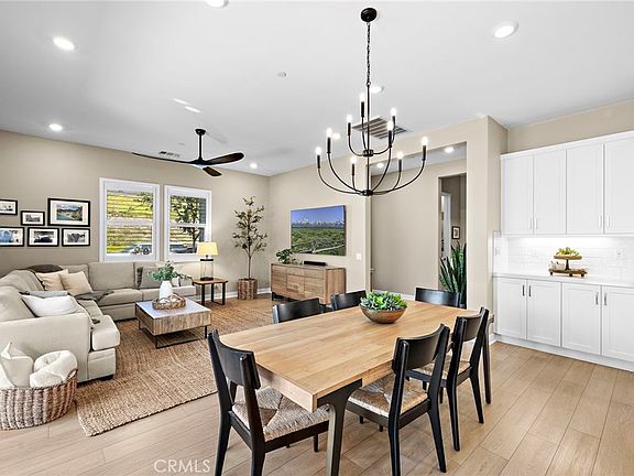 4th image of 230 Sunrise Rd