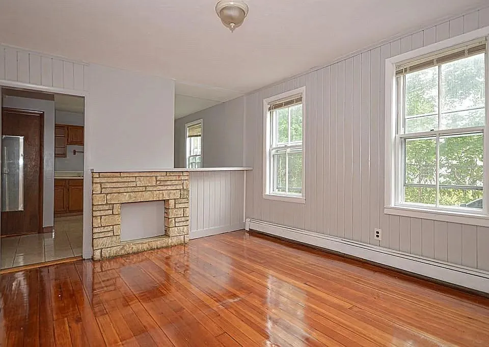 38 Water St #1R