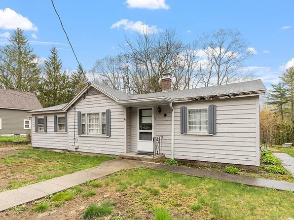 95 Center St, Ashburnham, MA 01430