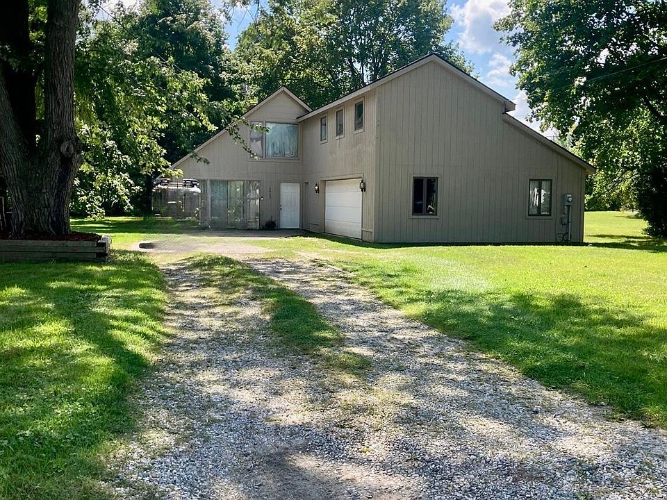 1st image of 4065 Woodmere Dr
