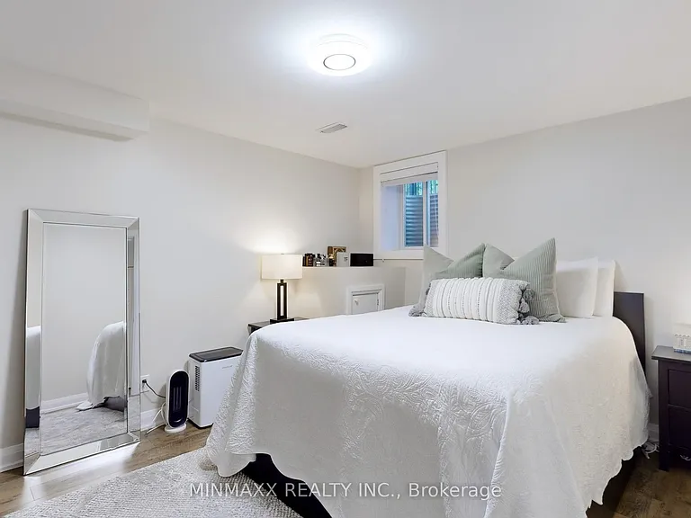 419 Wettlaufer Ter — Photo 24