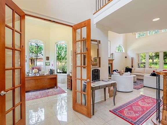 4th image of 30466 Middle Creek Cir