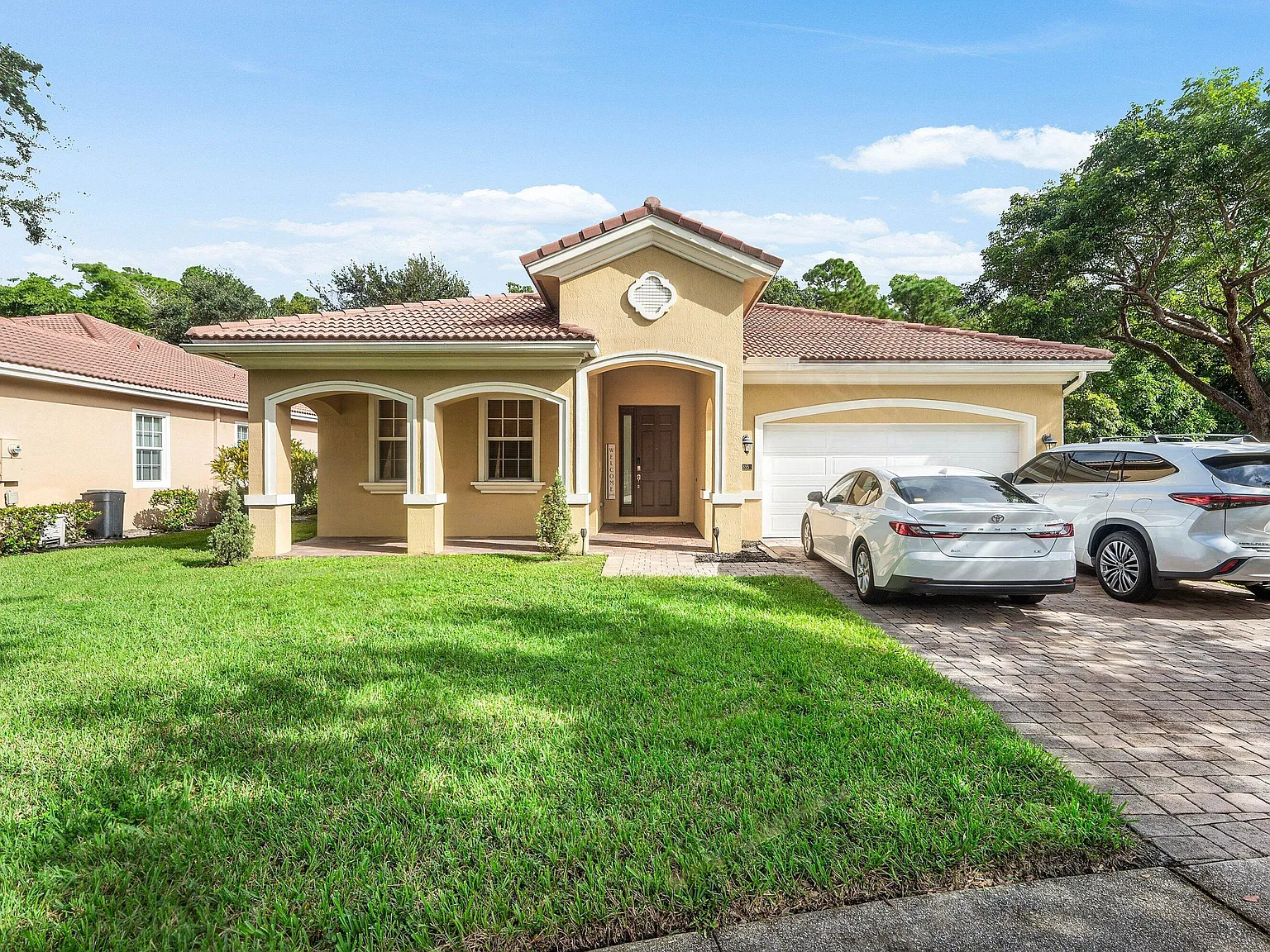 3 bed, 2.0 bath, 1815 sqft, $3,500 — Photo 1