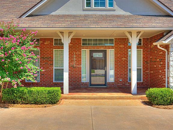 5th image of 16604 Village Garden Dr