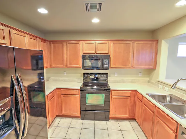 5793 S Cedar Ridge Rd — Photo 2