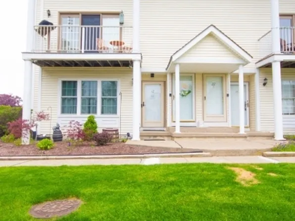 10 Amherst Ct, Hamburg, NJ 07419