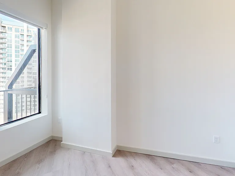 101 N Meridian — Photo 112