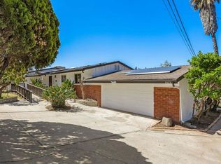 1523 Nob Hill Dr, Escondido, CA 92026