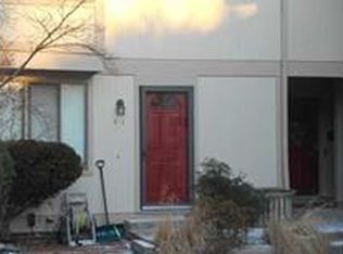 411 Lark Tree Cir, Bridgeville, PA 15017